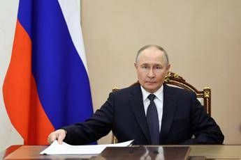 Putin in cattedra i manuali delle medie che cancellano lUcraina