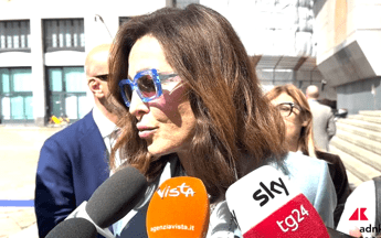 Santanche Bilaterale con ministro Turismo emiratino rapporti buoni