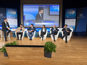 Si e chiusa la 18esima edizione Forum Comunicazione al centro co intelligenza Si e chiusa la 18esima edizione Forum Comunicazione al centro co intelligenza