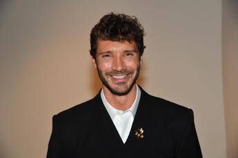 Stefano De Martino Troppi complimenti abbasso il volume per tenere a bada il mio ego
