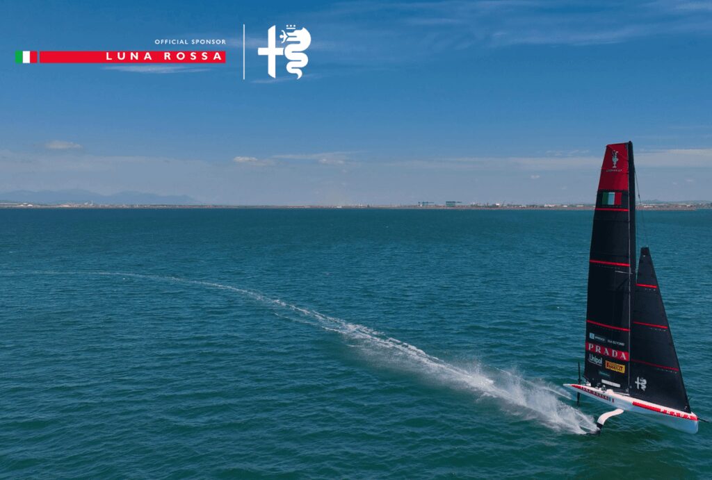 Alfa Romeo e Official Sponsor di Luna Rossa 1 Alfa Romeo e Official Sponsor di Luna Rossa 1