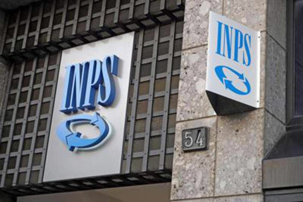Assegno inclusione sms Inps a 360mila famiglie domande dal 1° luglio
