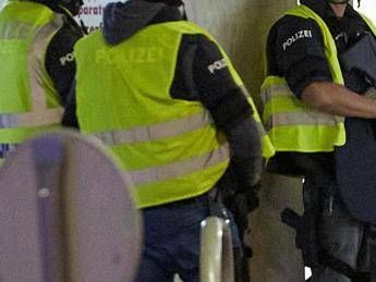 Austria sparatoria in una scuola a Graz almeno 5 morti Austria sparatoria in una scuola a Graz almeno 5 morti