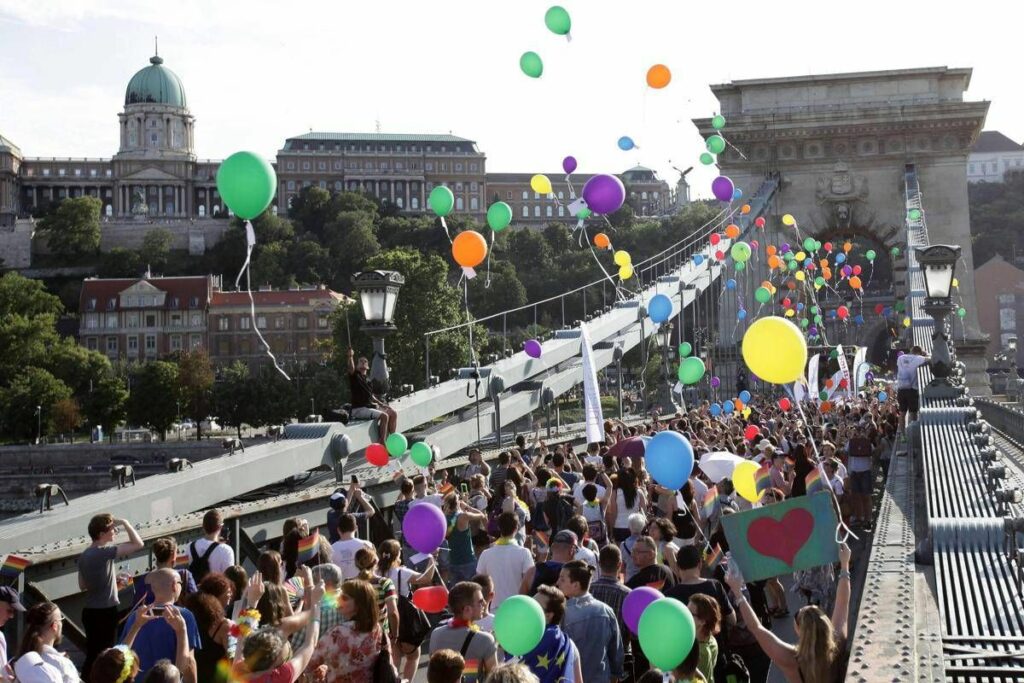 Budapest sfida il divieto di Orban oggi il Pride in piazza anche tanti politici italiani