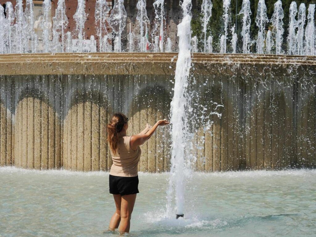 Caldo oggi allerta arancione in 7 citta per le alte temperature Caldo oggi allerta arancione in 7 citta per le alte temperature