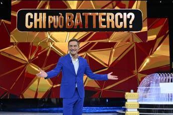 Chi puo batterci Al via stasera sabato 7 giugno con Marco Liorni Chi puo batterci Al via stasera sabato 7 giugno con Marco Liorni