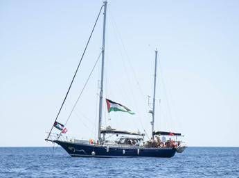 Gaza Israele dirotta nave con a bordo Greta Thunberg Gaza Israele dirotta nave con a bordo Greta Thunberg