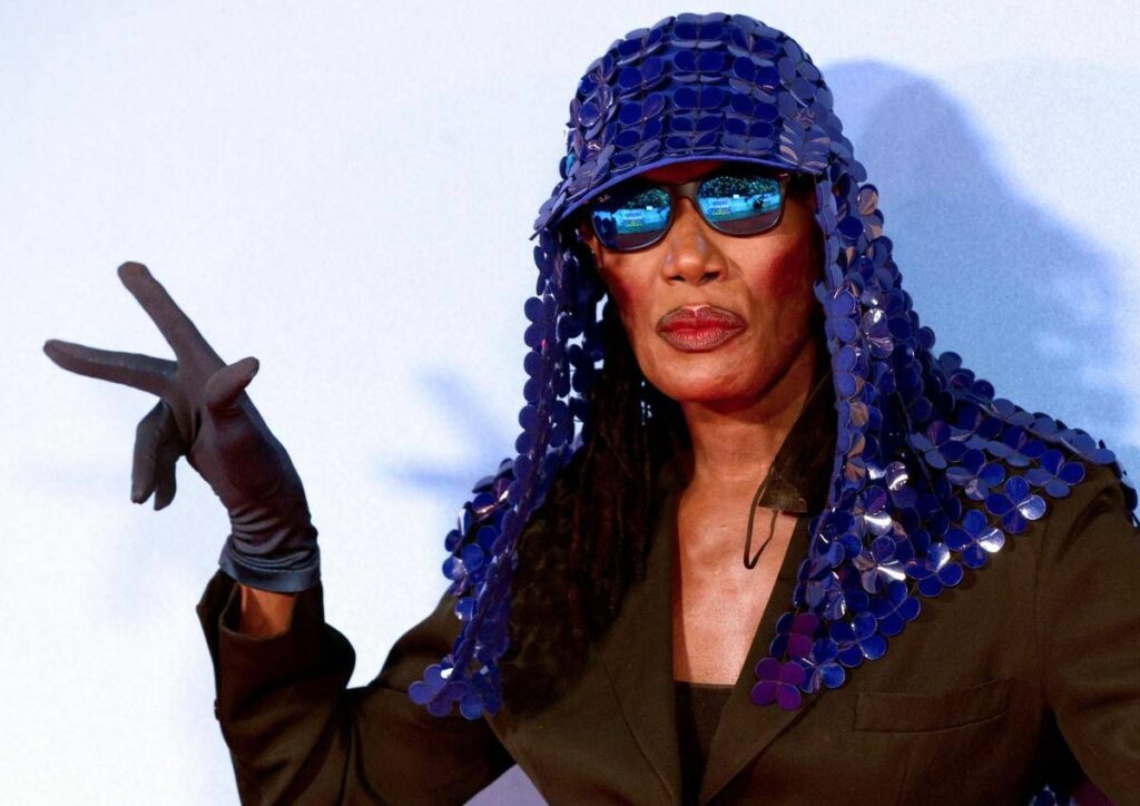 Grace Jones infortunio allanca salta il concerto a Lido di Camaiore