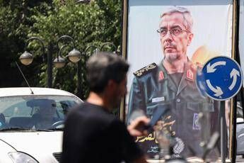 Iran spegne WhatsApp e Telegram Israele li usa per uccidere Iran spegne WhatsApp e Telegram Israele li usa per uccidere