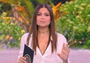 Isola dei Famosi anticipazioni stasera in studio arriva Selvaggia Lucarelli