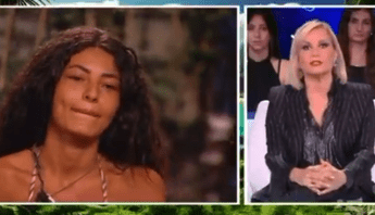 Isola dei famosi Simona Ventura contro Jasmine Chiedi scusa a Chiara. Come ti permetti