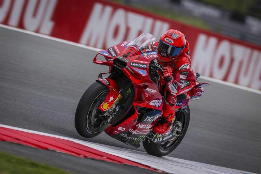 MotoGp Marc Marquez vince gara sprint ad Assen. Quinto Bagnaia