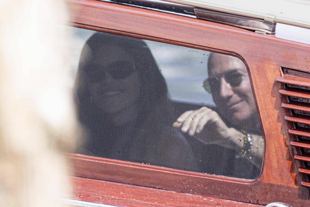 Nozze Bezos il magnate di Amazon e arrivato a Venezia in elicottero venerdi il si tutti i rumors