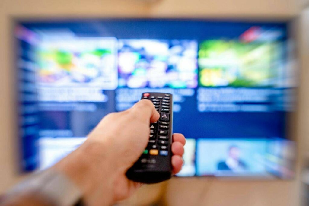 Rai con meno risorse pubbliche fa meglio della concorrenza europea