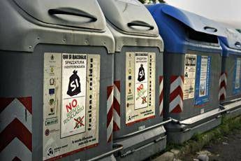 Rifiuti Arera in 2023 raccolta differenziata 1 nord al top