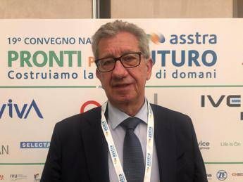 Tpl Nitti Asstra Si va verso alternative ai motori a combustione interna Tpl Nitti Asstra Si va verso alternative ai motori a combustione interna