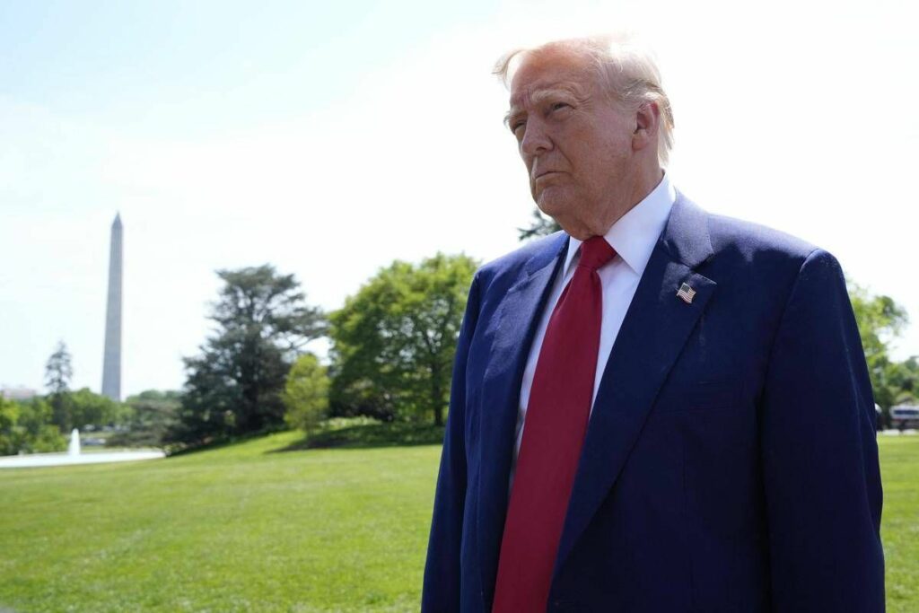 Trump non solo Iran Israele da bombe a annunci di tregua ecco il pacificatore social Trump non solo Iran Israele da bombe a annunci di tregua ecco il pacificatore social