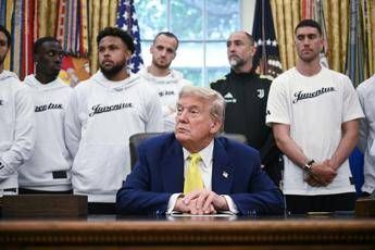 Trump parla di guerra Iran Israele la Juve ascolta nello Studio Ovale Trump parla di guerra Iran Israele la Juve ascolta nello Studio Ovale