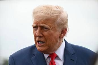 Trump schiera la Guardia Nazionale a Los Angeles Rivolta di invasori stranieri Trump schiera la Guardia Nazionale a Los Angeles Rivolta di invasori stranieri