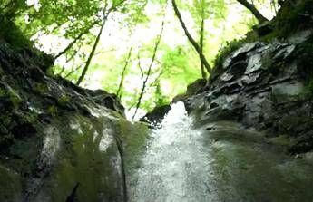 Turismo in Basilicata cascate ristoro da calura estiva