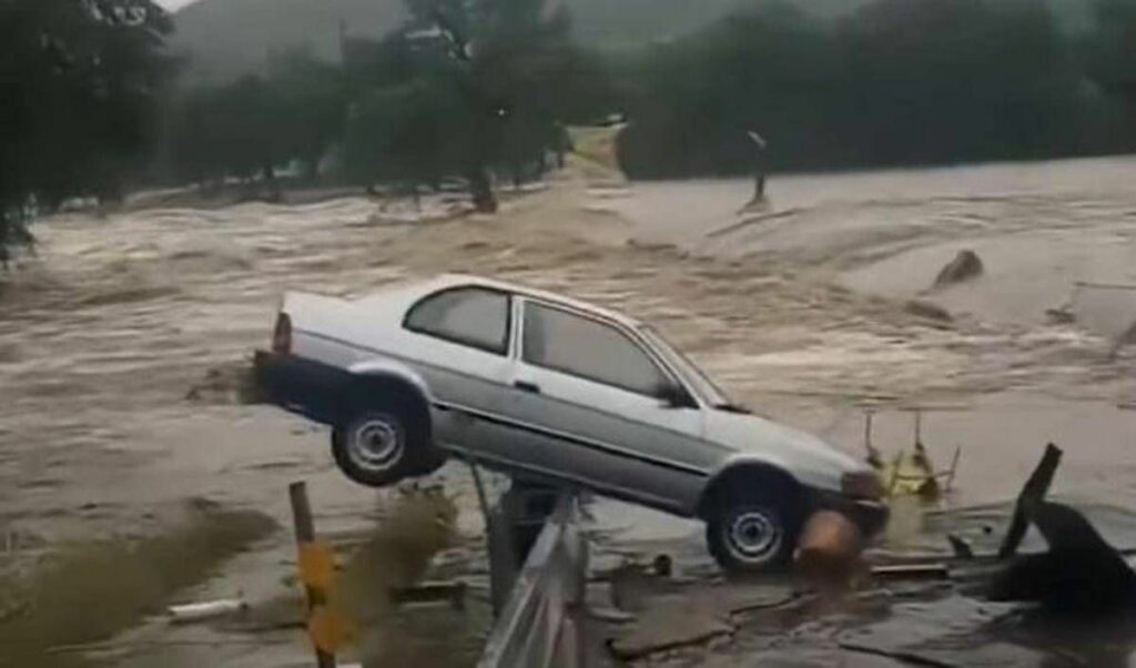 Alluvione in Texas 24 morti disperse una ventina di ragazze