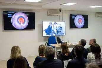 Chirurgia della cataratta a Tor Vergata formazione con simulatore innovativo Eyesi Chirurgia della cataratta a Tor Vergata formazione con simulatore innovativo Eyesi