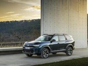 Dacia Bigster 2025 dotazione da grande e una nuova colorazione accattivante