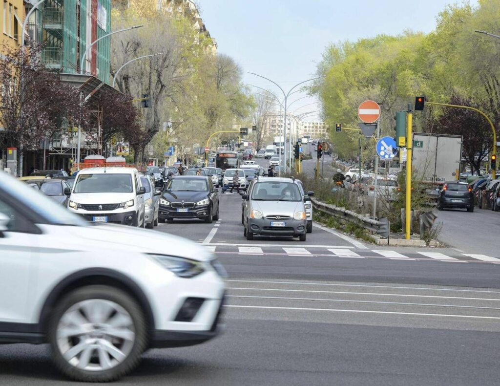 Diesel Euro 5 rinviato di un anno il blocco delle auto