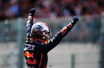 Formula 1 Verstappen vince la gara sprint a Spa. Quarto Leclerc male Hamilton