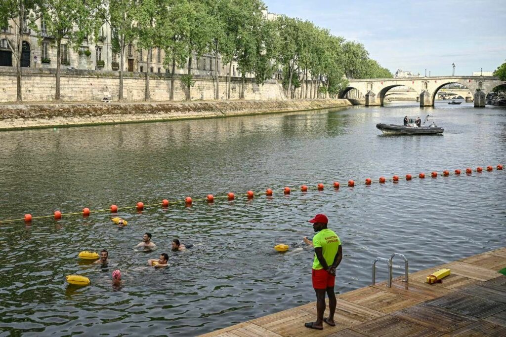 Francia da oggi e possibile tuffarsi nella Senna a Parigi