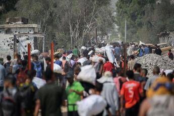 Gaza oggi tregua umanitaria di 10 ore. Idf Lanciati aiuti nella notte