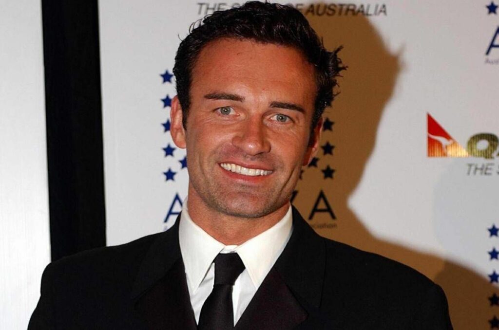 Morto Julian McMahon attore di NipTuck e Streghe aveva 56 anni