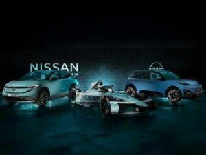 Nissan Formula E Team livrea turchese dedicata alla nuova LEAF