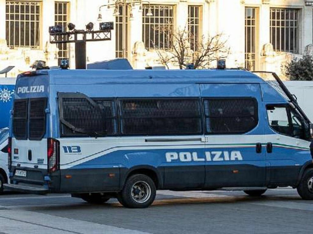Ricercato per lomicidio di madre e fratello in Francia arrestato a Milano