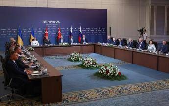 Ucraina Russia colloqui lampo a Istanbul. Mosca Posizioni ancora distanti Ucraina Russia colloqui lampo a Istanbul. Mosca Posizioni ancora distanti