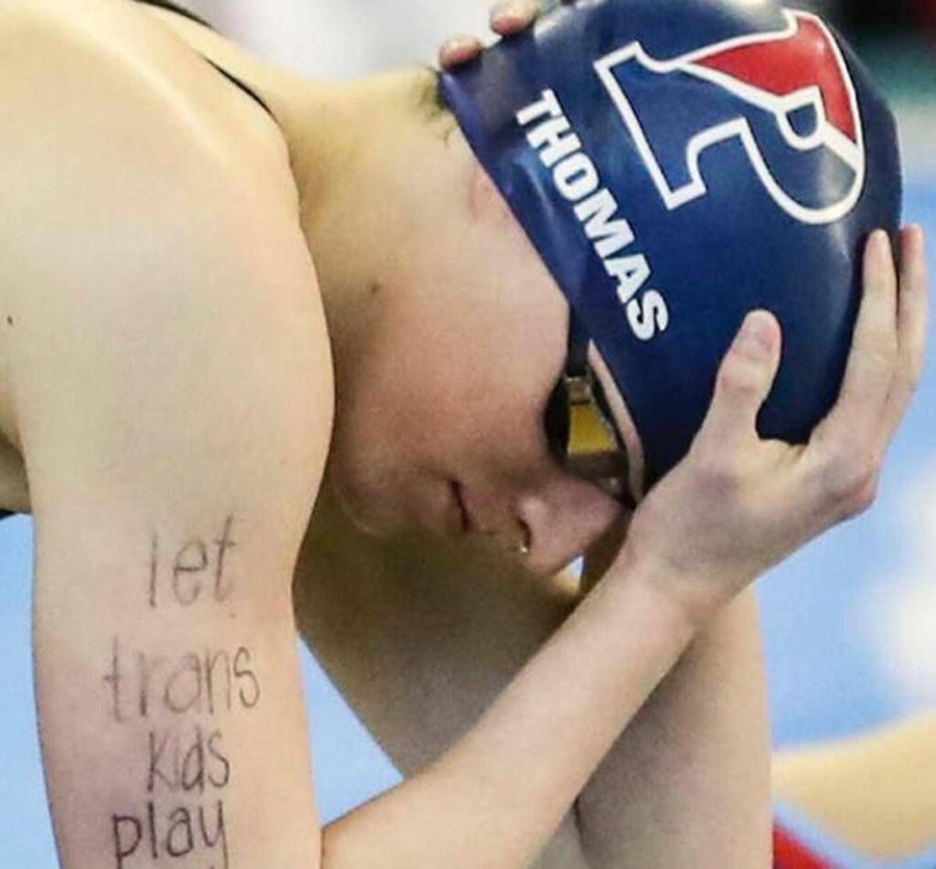 Usa cancellano nuotatrice transgender record annullati e scuse alle atlete