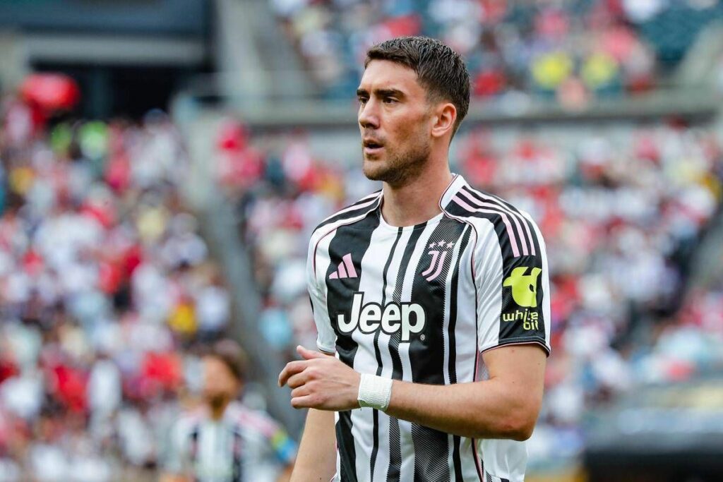 Vlahovic polemica social like al post di Bellingham dopo il ko della Juve con il Real