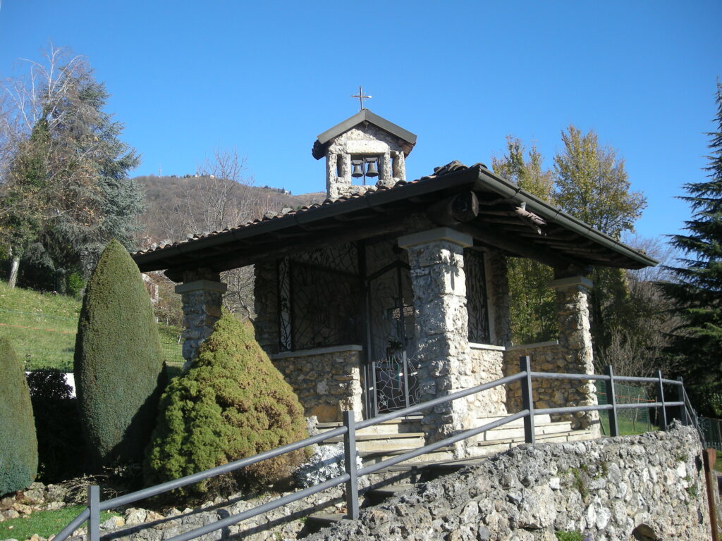 Alpini Cazzano cappella