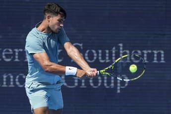 Atp Cincinnati Alcaraz al terzo turno senza brillare Atp Cincinnati Alcaraz al terzo turno senza brillare