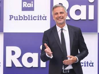 Beppe Convertini nel cast di Ballando con le stelle lannuncio con la mamma