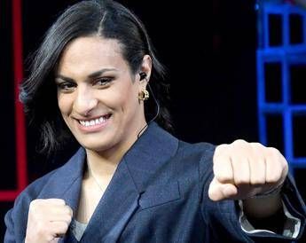 Boxe lex manager Imane Khelif ha smesso. Ma poi arriva la precisazione Boxe lex manager Imane Khelif ha smesso. Ma poi arriva la precisazione