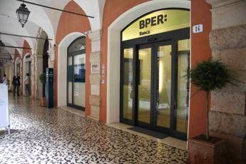 Bper nel primo semestre 2025 utile 295 a 9035 milioni di euro Bper nel primo semestre 2025 utile 295 a 9035 milioni di euro