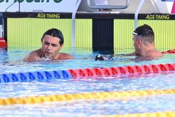 Ceccon ripensa ai Mondiali Cosa resta dopo tanta sofferenza Un paio di foto e una medaglia Ceccon ripensa ai Mondiali Cosa resta dopo tanta sofferenza Un paio di foto e una medaglia
