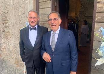 FdI nozze a Roma per Cirielli celebra La Russa. Menu campano e bomboniere in ceramica di Vietri FdI nozze a Roma per Cirielli celebra La Russa. Menu campano e bomboniere in ceramica di Vietri