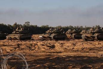 Israele attacca in Siria media Esercito entrato a sud ovest di Damasco Israele attacca in Siria media Esercito entrato a sud ovest di Damasco
