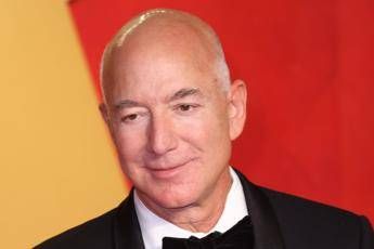 Jeff Bezos morta la madre Jackie laddio del fondatore di Amazon Jeff Bezos morta la madre Jackie laddio del fondatore di Amazon