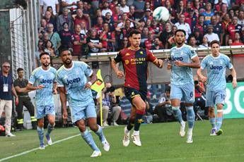 Juve tifosi in rivolta contro la seconda maglia sui social Sembriamo la Lazio Juve tifosi in rivolta contro la seconda maglia sui social Sembriamo la Lazio