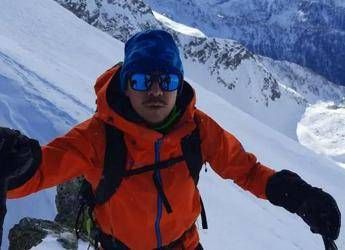 Luca Sinigaglia chi era lalpinista eroe morto per soccorrere la compagna di cordata Luca Sinigaglia chi era lalpinista eroe morto per soccorrere la compagna di cordata