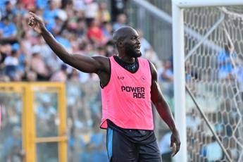 Lukaku brutte notizie per il Napoli lesione di alto grado si valuta intervento chirurgico