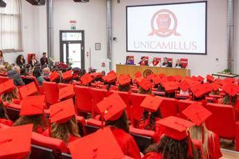 Medicina Unicamillus prima tra universita private per posti disponibili nel 202526